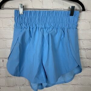 High Rise Pull On Elastic Waist Blue Shorts Women Size M athletic athleisure